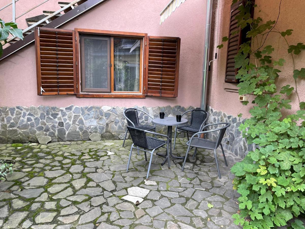 Maan Central Apartment Pet Friendly Location Брашов Экстерьер фото