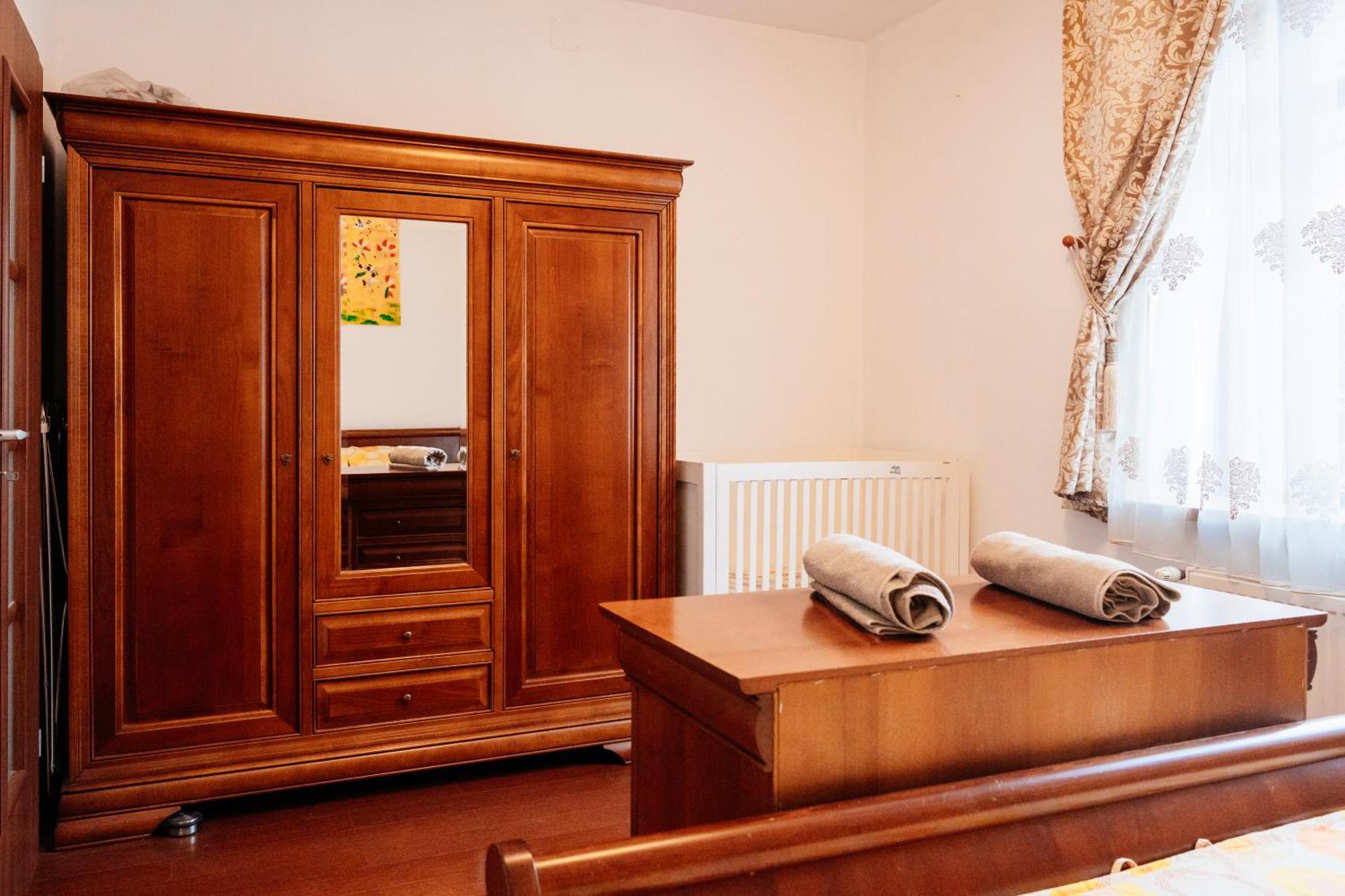 Maan Central Apartment Pet Friendly Location Брашов Экстерьер фото